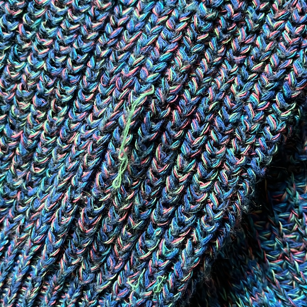 Express Sweater - Picture 4 of 6